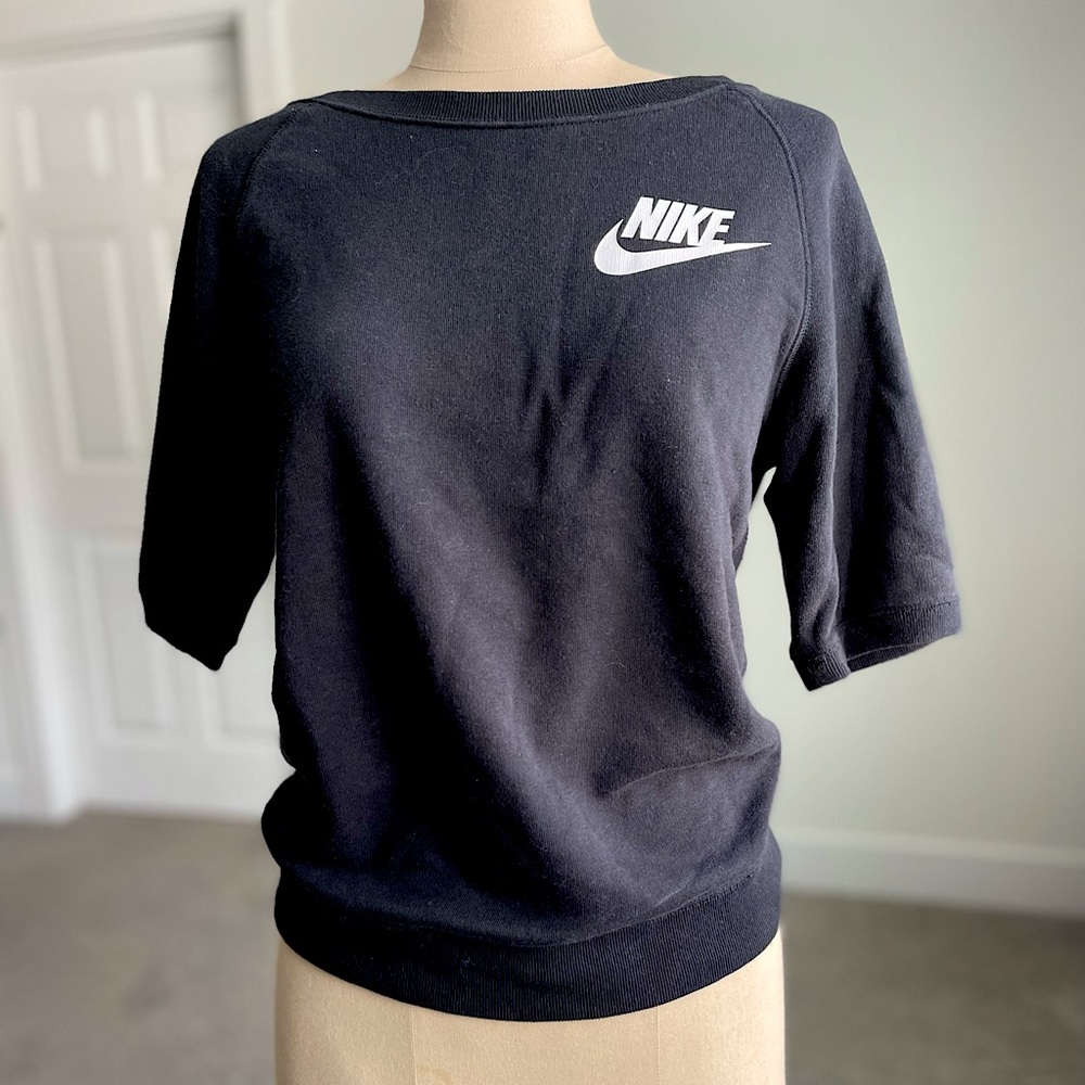 Nike short sleeve crew neck sweatshirt